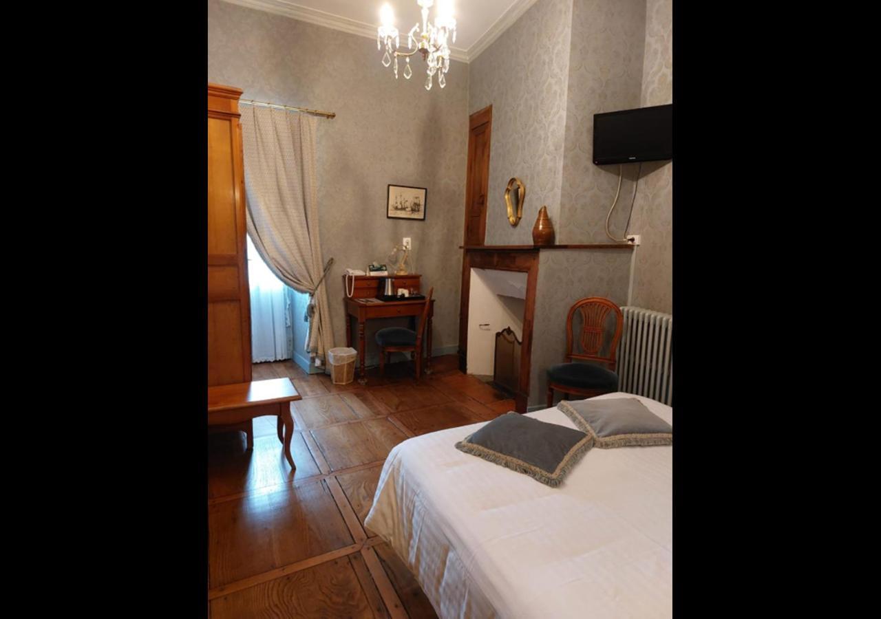Logis Hotel Beau Site アルジュレス・ガゾスト エクステリア 写真