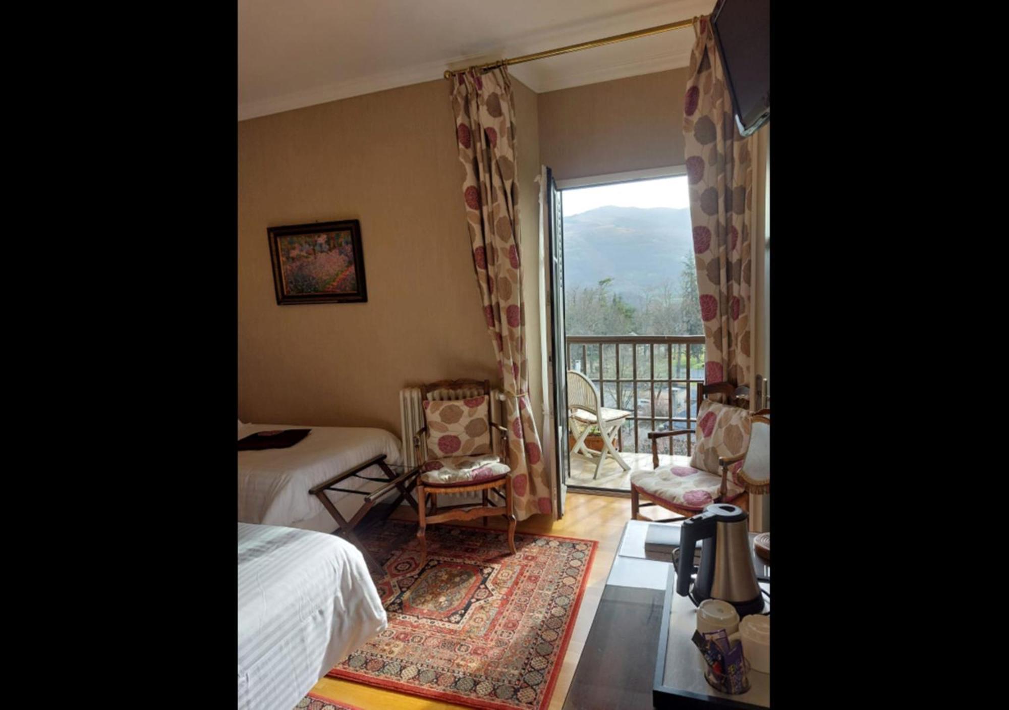 Logis Hotel Beau Site アルジュレス・ガゾスト エクステリア 写真