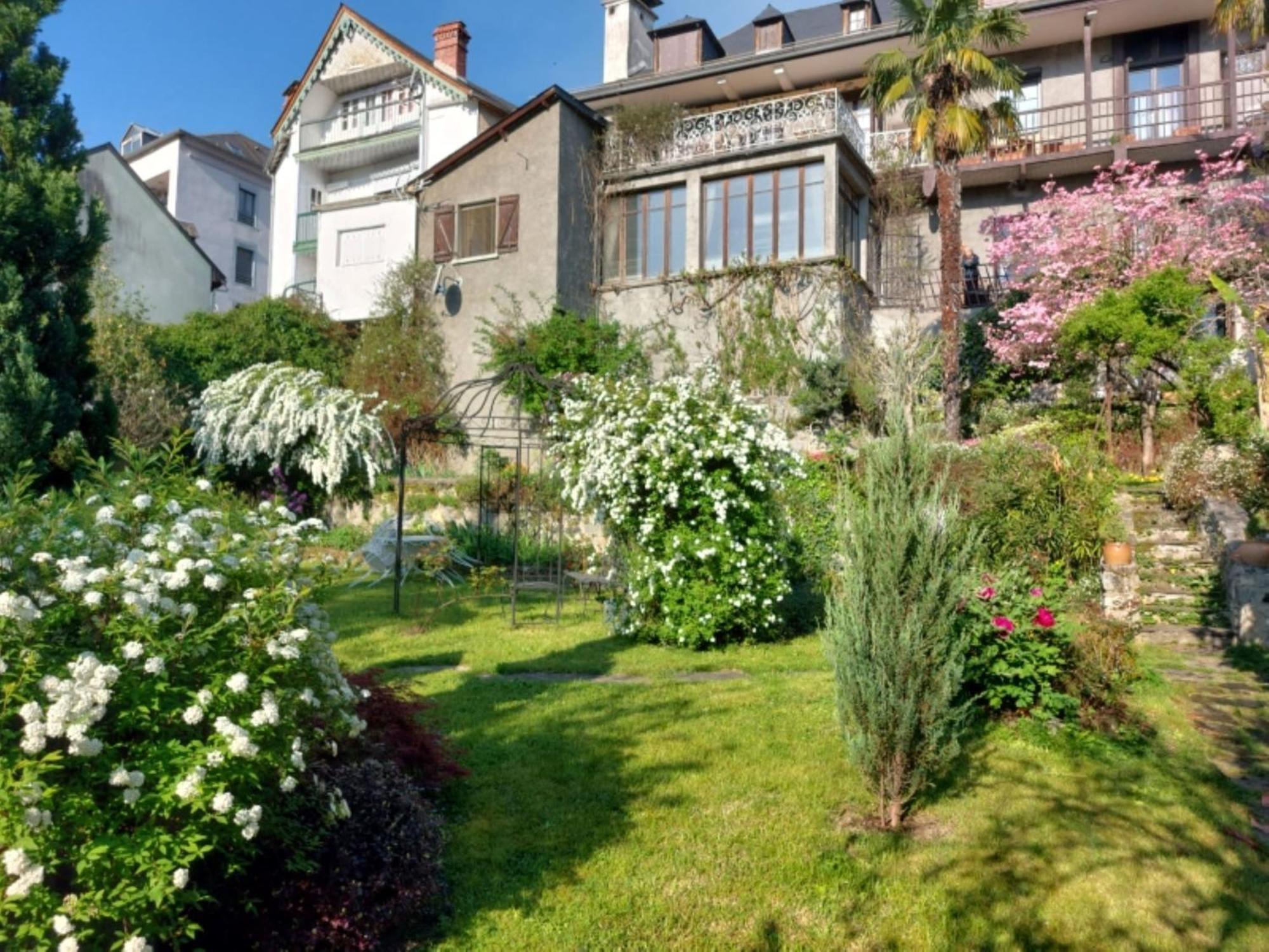 Logis Hotel Beau Site アルジュレス・ガゾスト エクステリア 写真