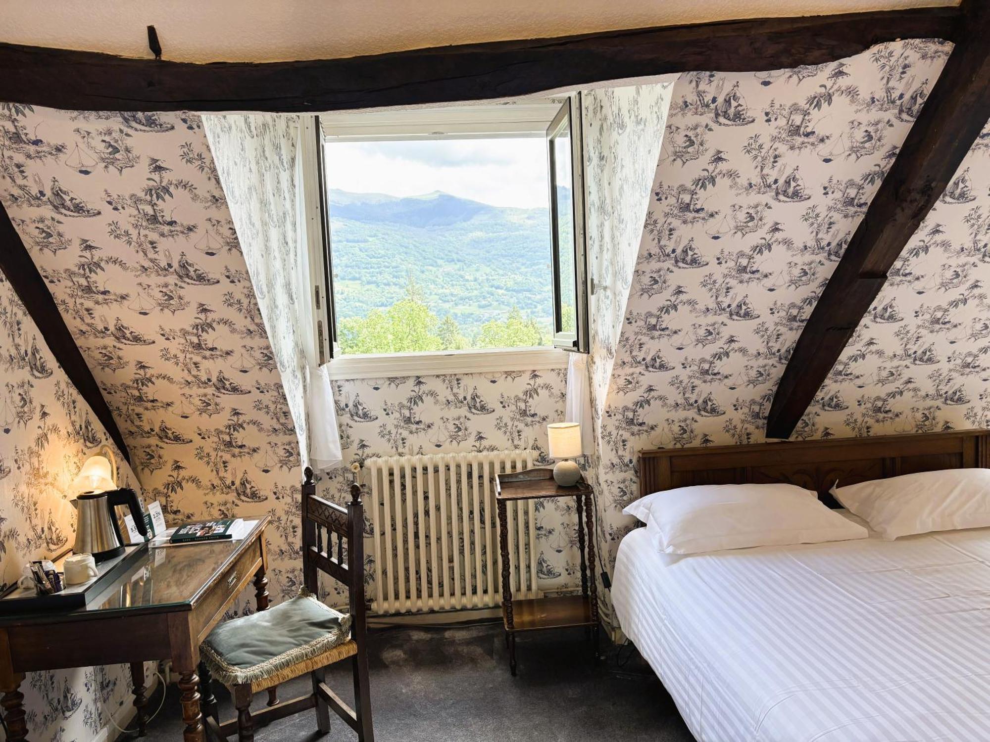 Logis Hotel Beau Site アルジュレス・ガゾスト エクステリア 写真