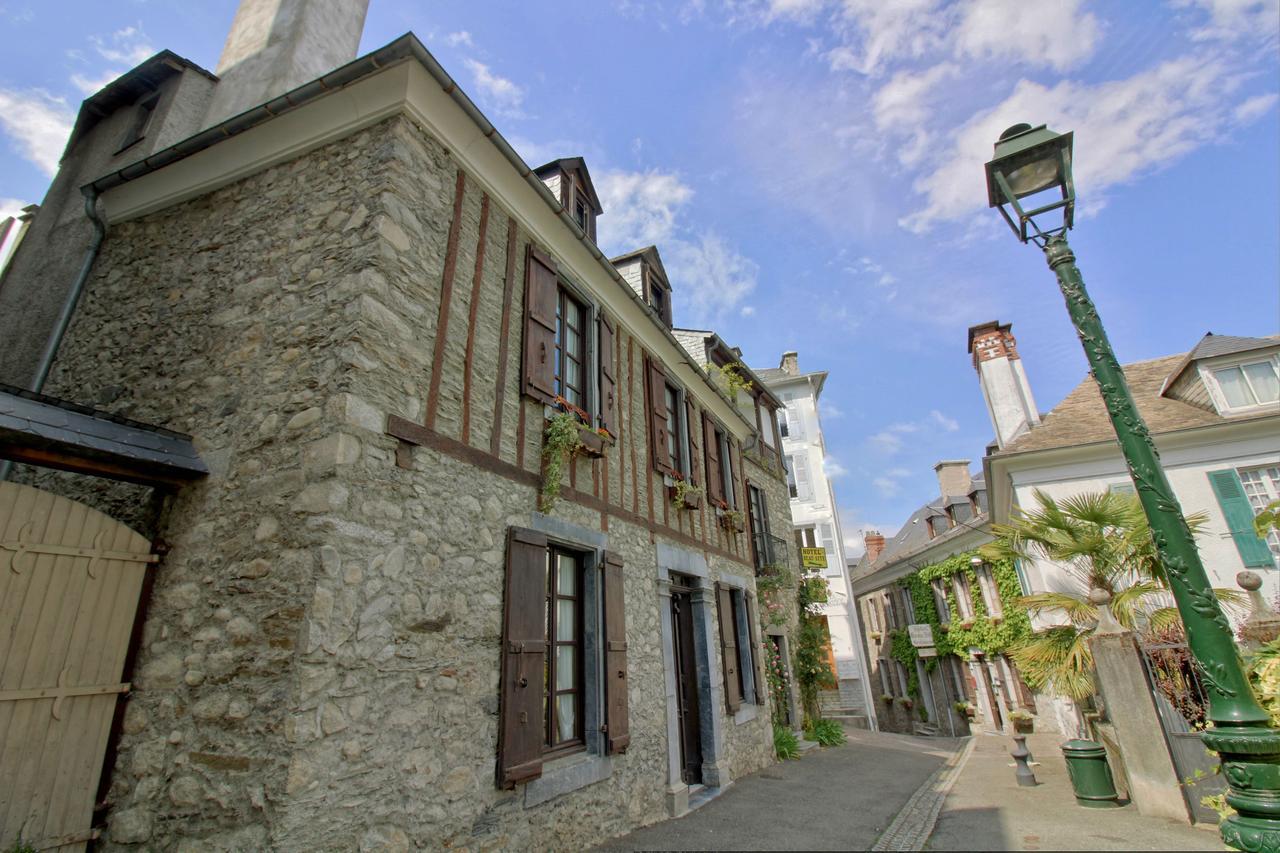 Logis Hotel Beau Site アルジュレス・ガゾスト エクステリア 写真